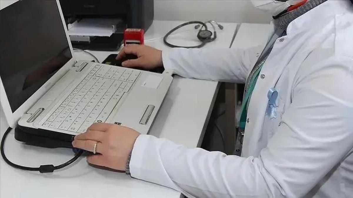 19 MAYIS'TA HASTANE, ECZANE, ACİLLER AÇIK MI? 19 Mayıs 2026 Salı günü hastaneler, aciller, eczaneler hizmet verecek mi?
