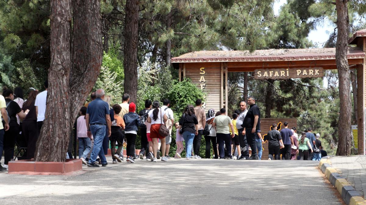 Gaziantep Doğal Yaşam Parkı’nda ziyaretçi yoğunluğu