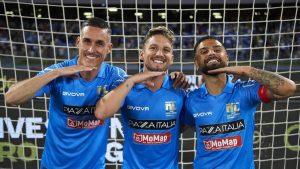 Gökhan İnler, Mertens ve Insigne gibi Napoli efsaneleri, yardım maçında bir araya geldi