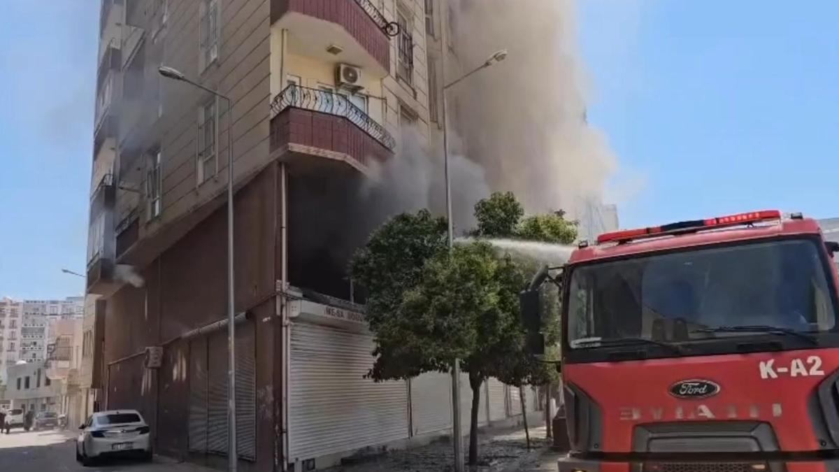 Mardin'de işyerinde çıkan yangın, 3 saate kontrol altına alındı