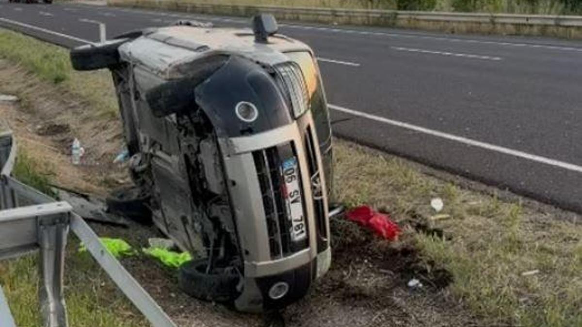 Ankara'da otomobil, refüje çarpıp takla attı: 2 yaralı