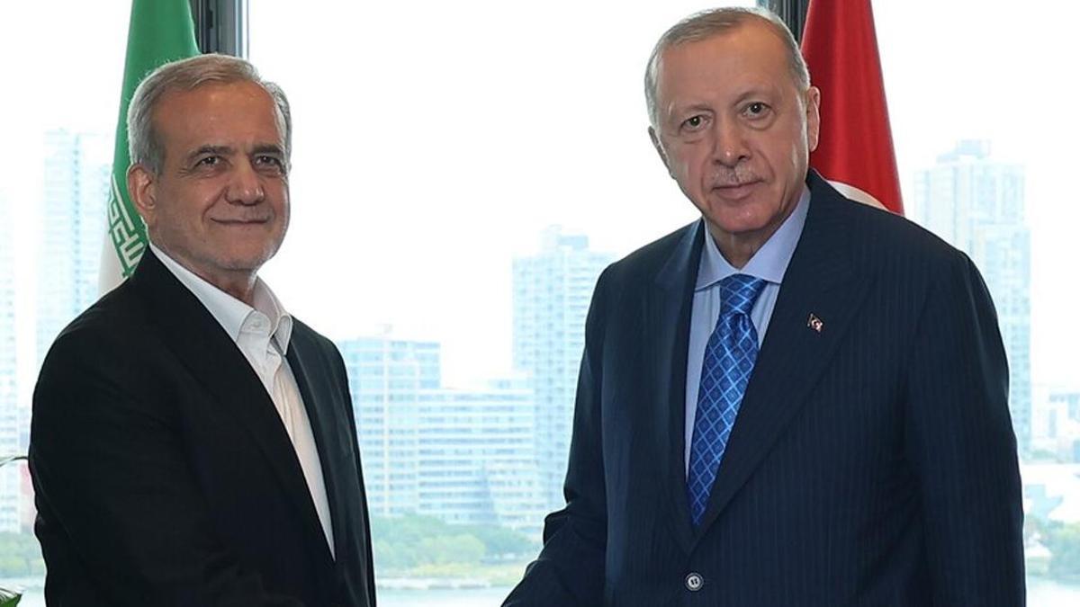 Cumhurbaşkanı Erdoğan, İran Cumhurbaşkanı Pezeşkiyan ile telefonda görüştü