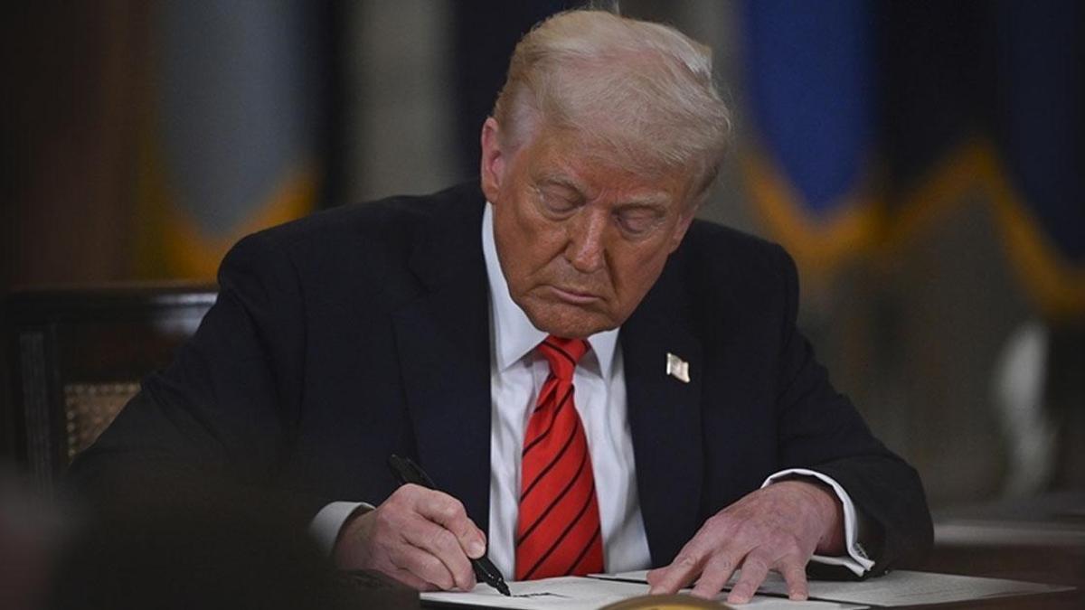 Trump'tan, yapay zeka kararnamesi